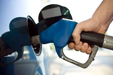USA zdeterminowane do obniżania cen paliw