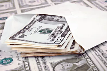 PLN nieco słabszy na bazie podbicia wyceny USD