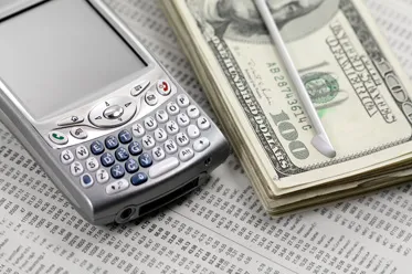 W USA dzień wolny, dolar traci