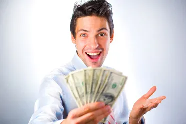 Złoty traci w ślad za EUR/USD