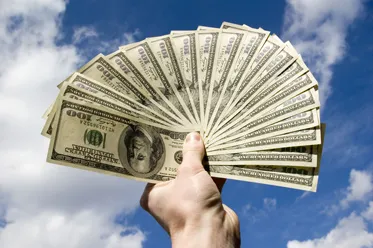 Dolar wymazuje wcześniejszy ruch w górę