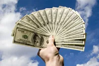 Dolar wymazuje wcześniejszy ruch w górę