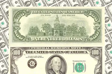 Dolar namieszał w ustawieniach
