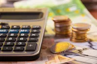 EUR/PLN testuje 4,50, rentowności długu najwyżej od 2014r.