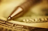 Złoty czeka na decyzję RPP