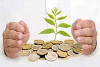MFW twierdzi, że dolar jest nieco przewartościowany