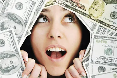 Dolar słaby przed danymi z USA. EBC bez zaskoczeń.