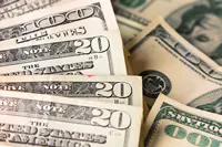 Po publikacjach FOMC eurodolar nieco wyżej