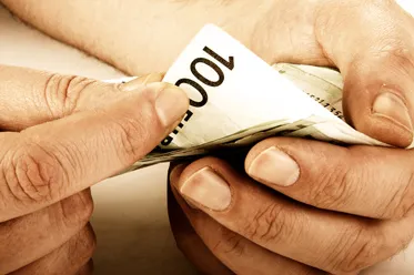 Eurodolar w rozterce, ale raczej na południe?