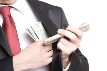 Złoty korzysta na poprawie nastrojów na rynkach globalnych
