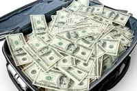 Złoty i giełda zyskały m.in. przez napływ kapitału na rynki EM
