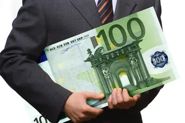 Dolar odbija po informacjach ws. Chin